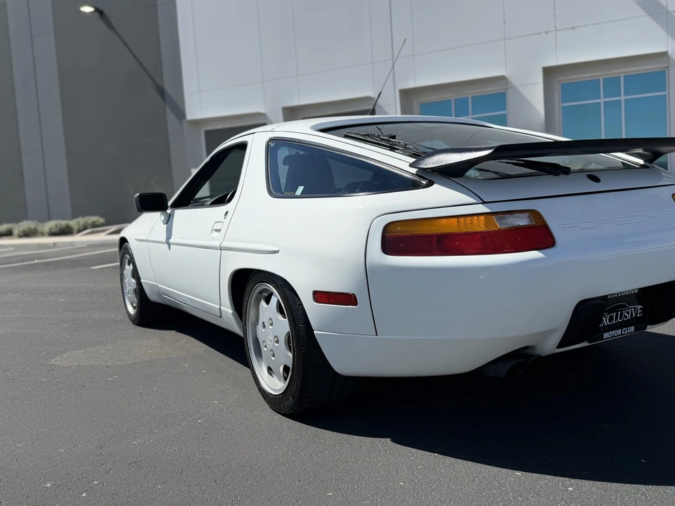 1991 Porsche 928 S4 - Image 24 of 31
