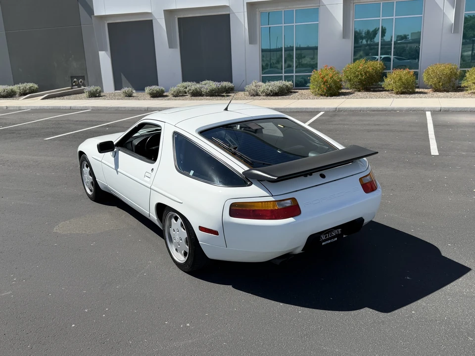 1991 Porsche 928 S4 - Image 9 of 31