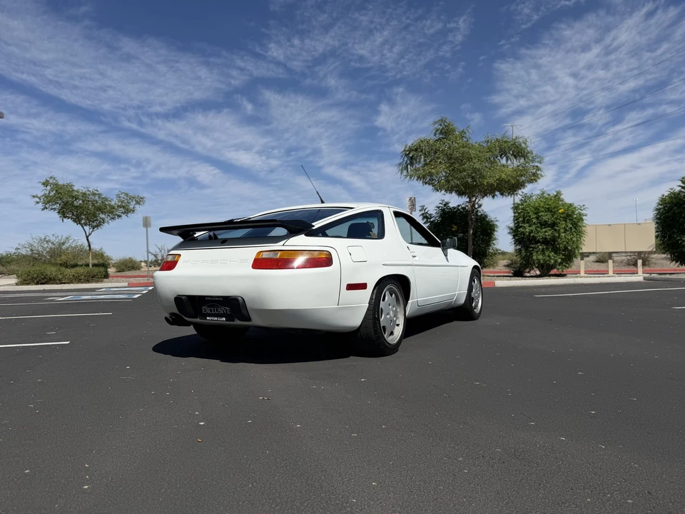 1991 Porsche 928 S4 - Image 13 of 31
