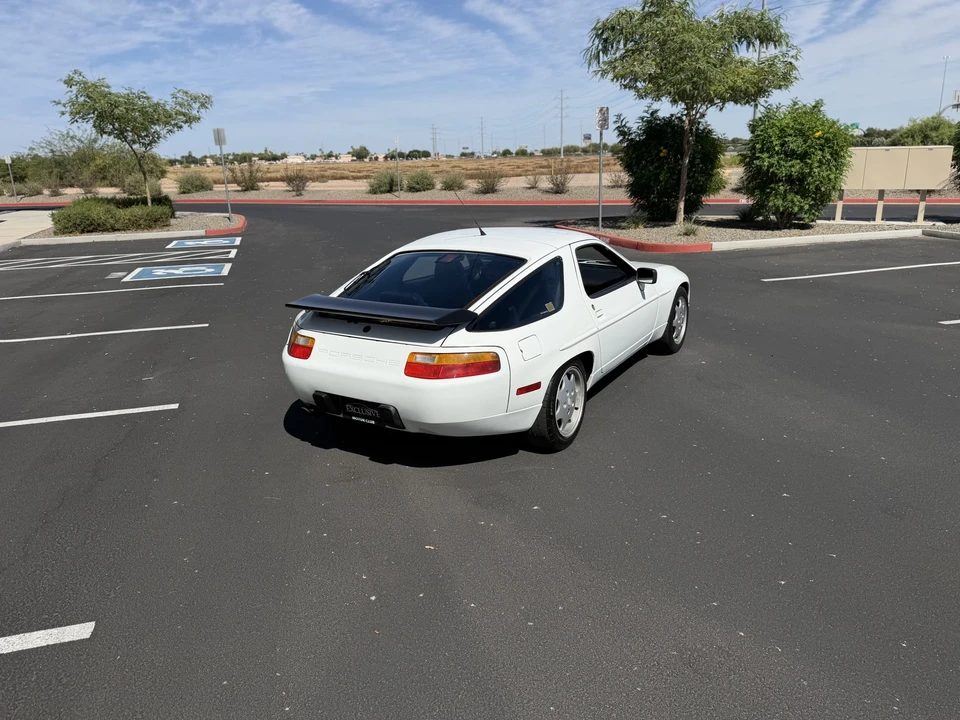 1991 Porsche 928 S4 - Image 14 of 31