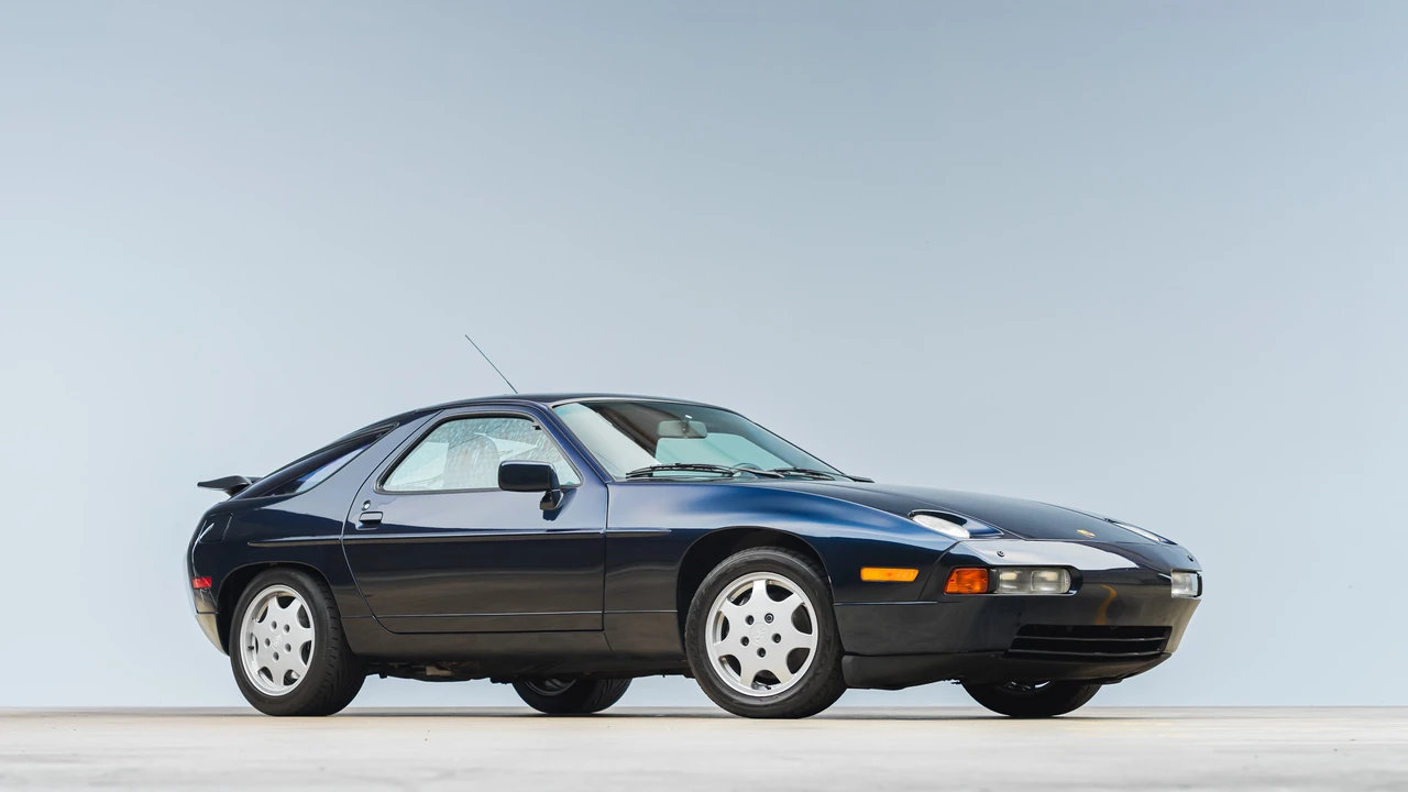 1991 Porsche 928 S4 - Image 13 of 31