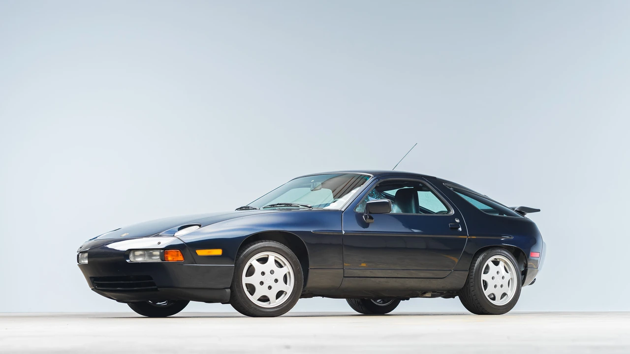 1991 Porsche 928 S4 - Image 15 of 31