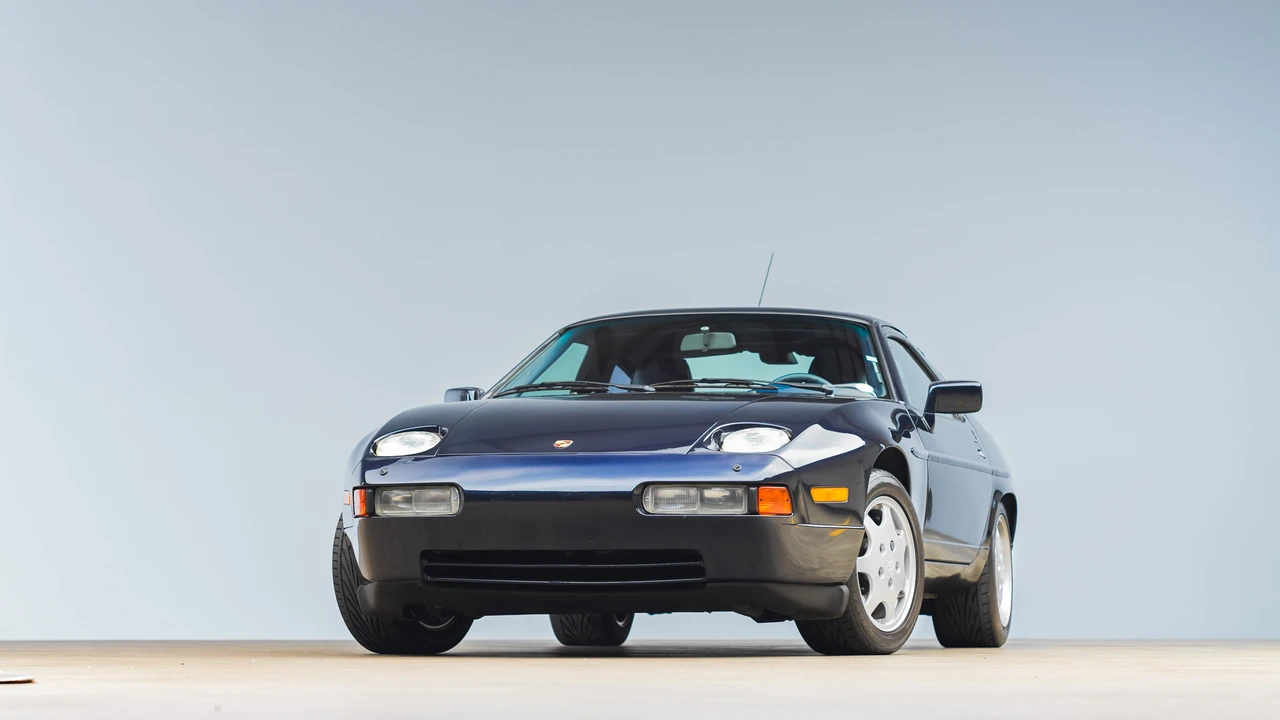 1991 Porsche 928 S4 - Image 16 of 31
