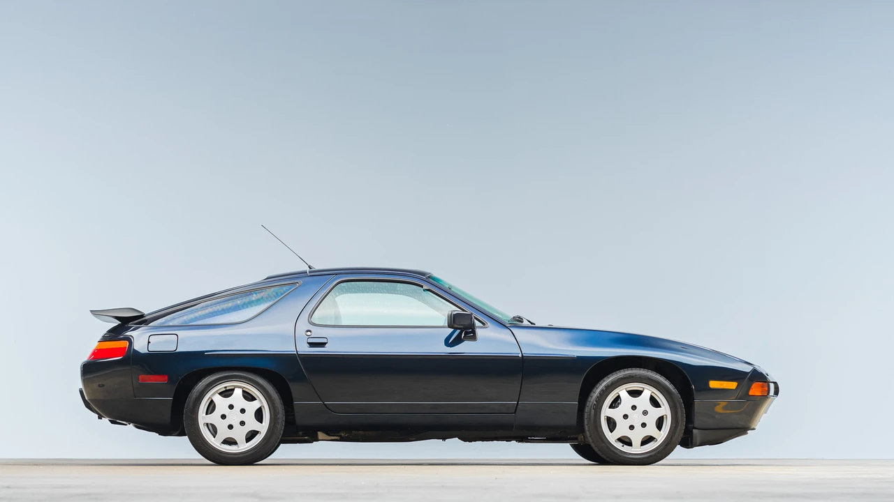 1991 Porsche 928 S4 - Image 19 of 31