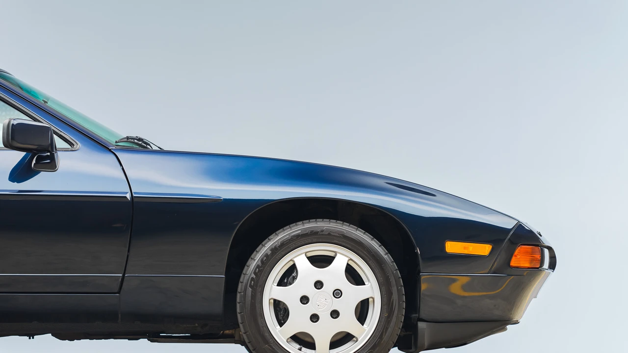 1991 Porsche 928 S4 - Image 28 of 31