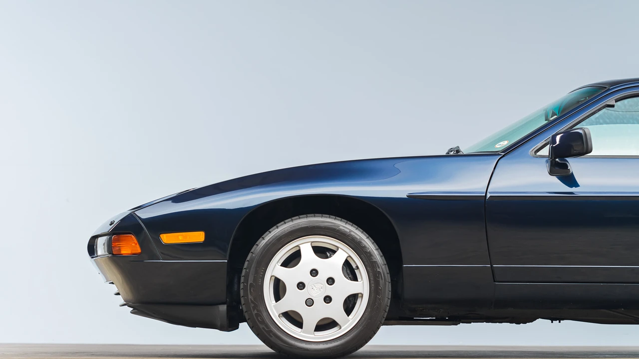 1991 Porsche 928 S4 - Image 29 of 31