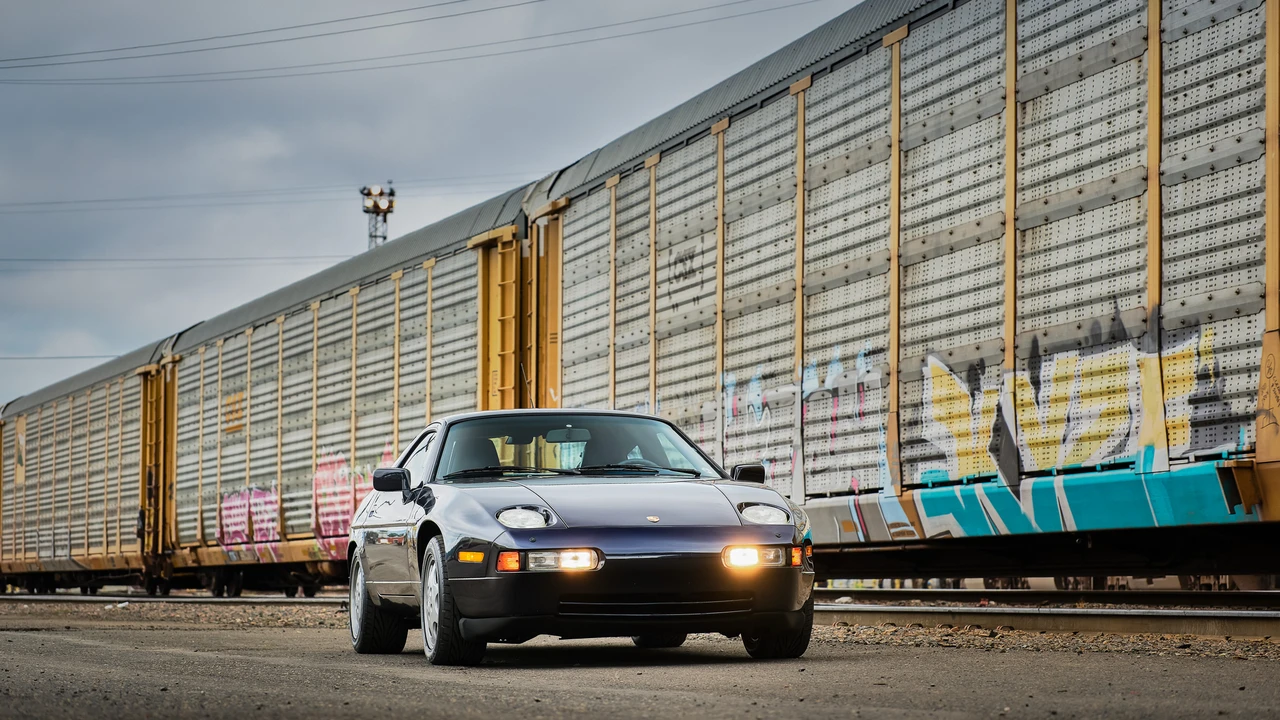 1991 Porsche 928 S4 - Image 2 of 31