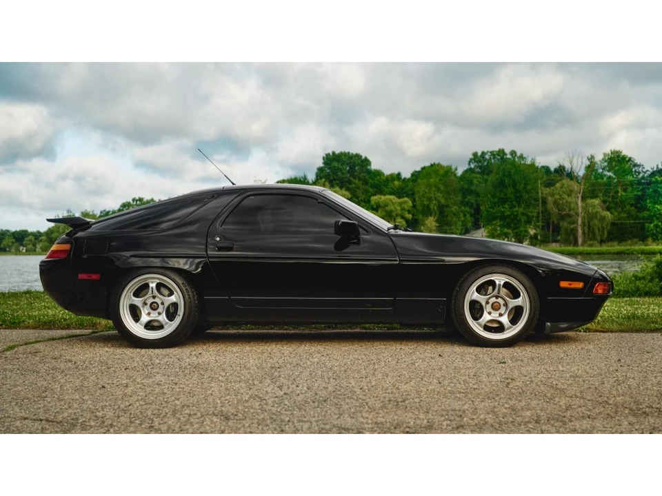 1991 Porsche 928 S4 - Image 6 of 31