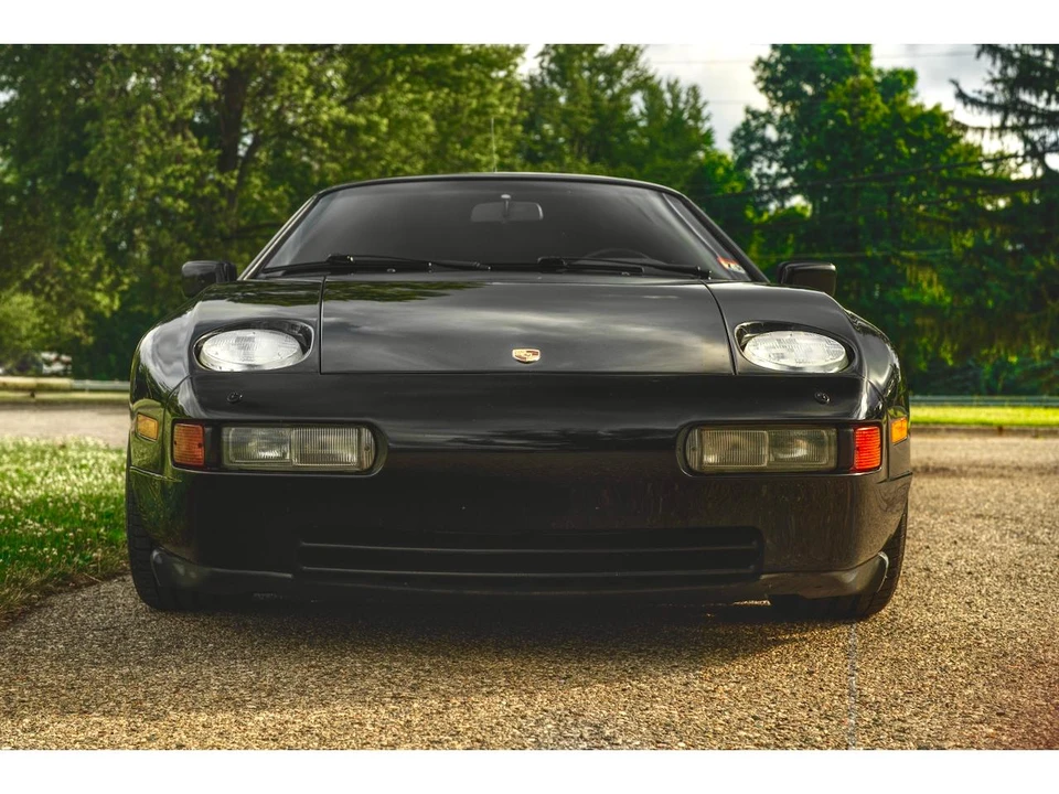 1991 Porsche 928 S4 - Image 8 of 31