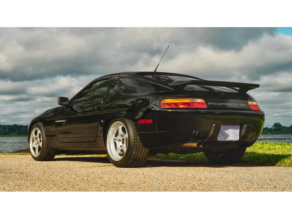 1991 Porsche 928 S4 - Image 12 of 31