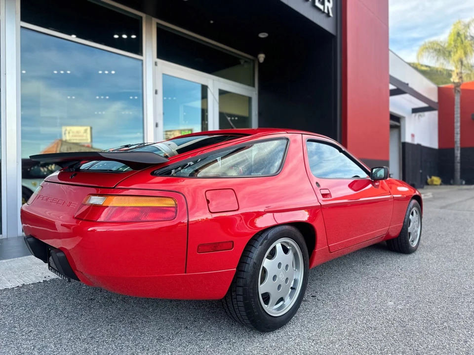 1991 Porsche 928 S4 - Image 4 of 21