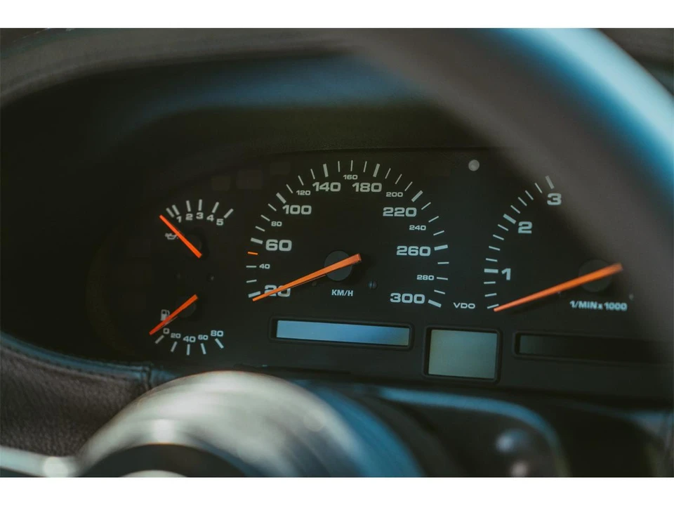 1991 Porsche 928 S4 - Image 15 of 31