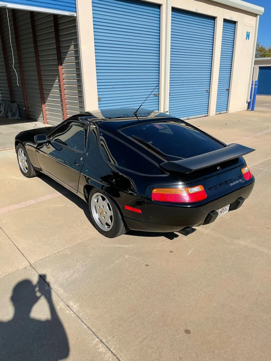 1991 Porsche 928 - Image 3 of 21
