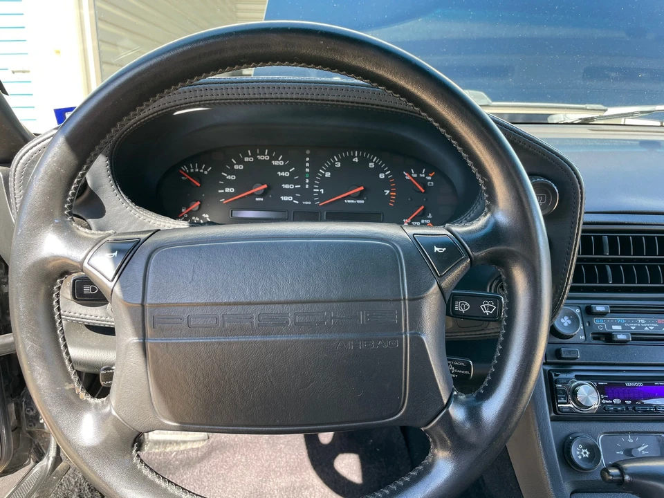 1991 Porsche 928 - Image 9 of 21