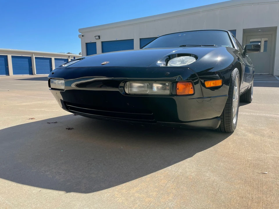 1991 Porsche 928 - Image 6 of 21