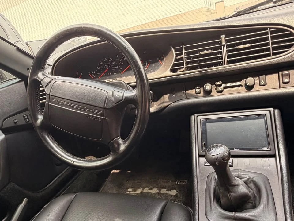 1991 Porsche 944 - Image 8 of 20