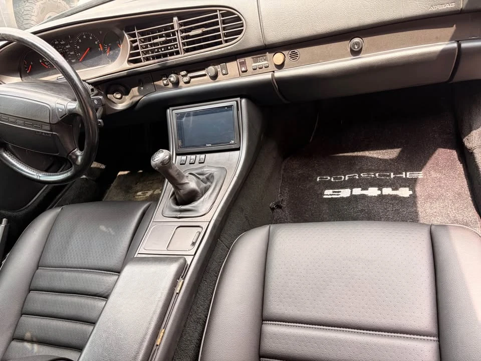 1991 Porsche 944 - Image 9 of 20