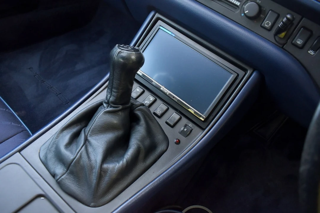 1991 Porsche 944 S2 - Image 11 of 30