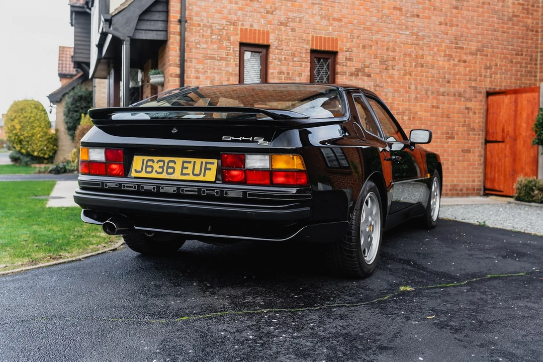 1991 Porsche 944 S2 - Image 14 of 30