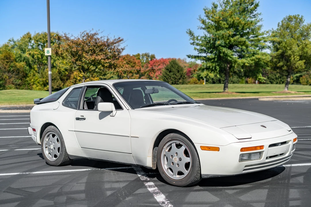 1991 Porsche 944 S2 - Image 2 of 31