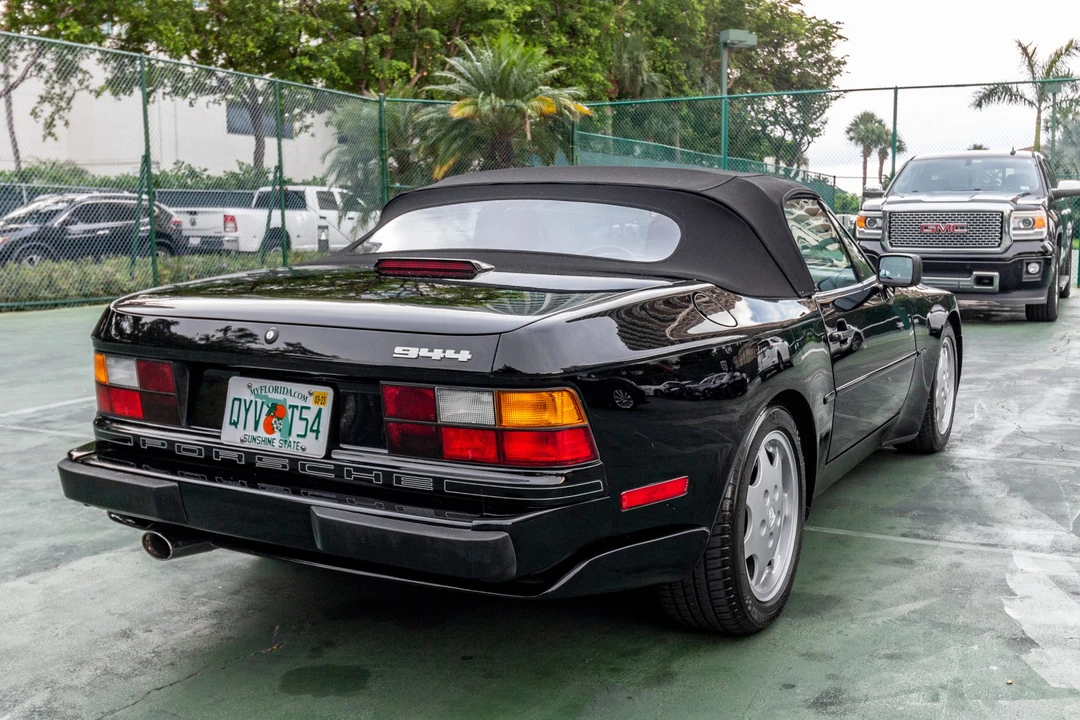 1991 Porsche 944 S2 - Image 10 of 31