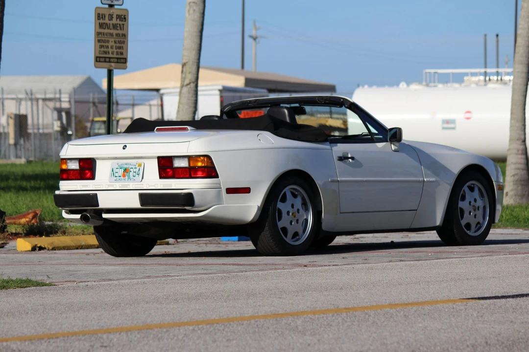 1991 Porsche 944 S2 - Image 9 of 31