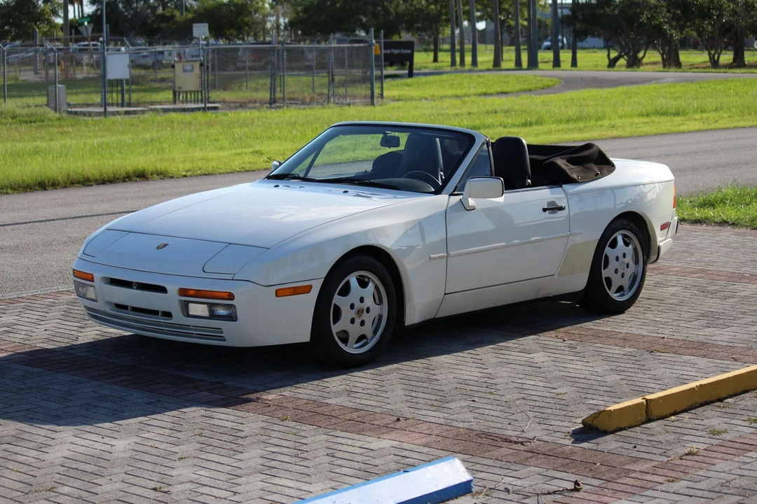 1991 Porsche 944 S2 - Image 15 of 31