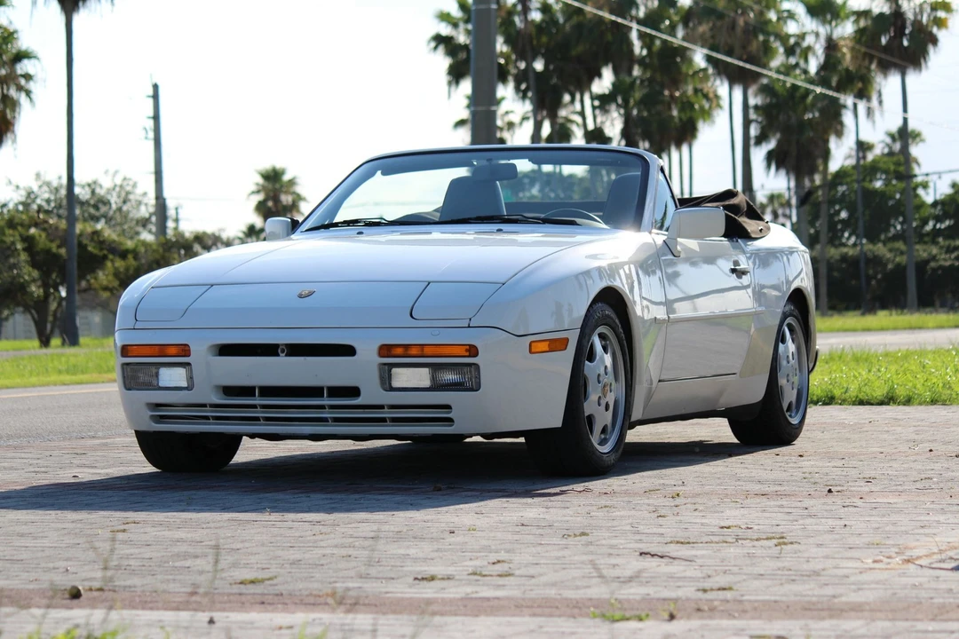 1991 Porsche 944 S2 - Image 16 of 31