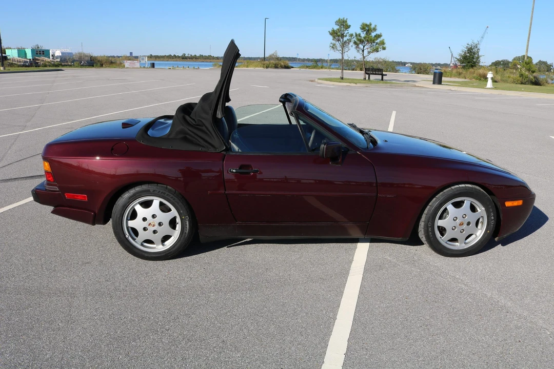 1991 Porsche 944 S2 - Image 16 of 31