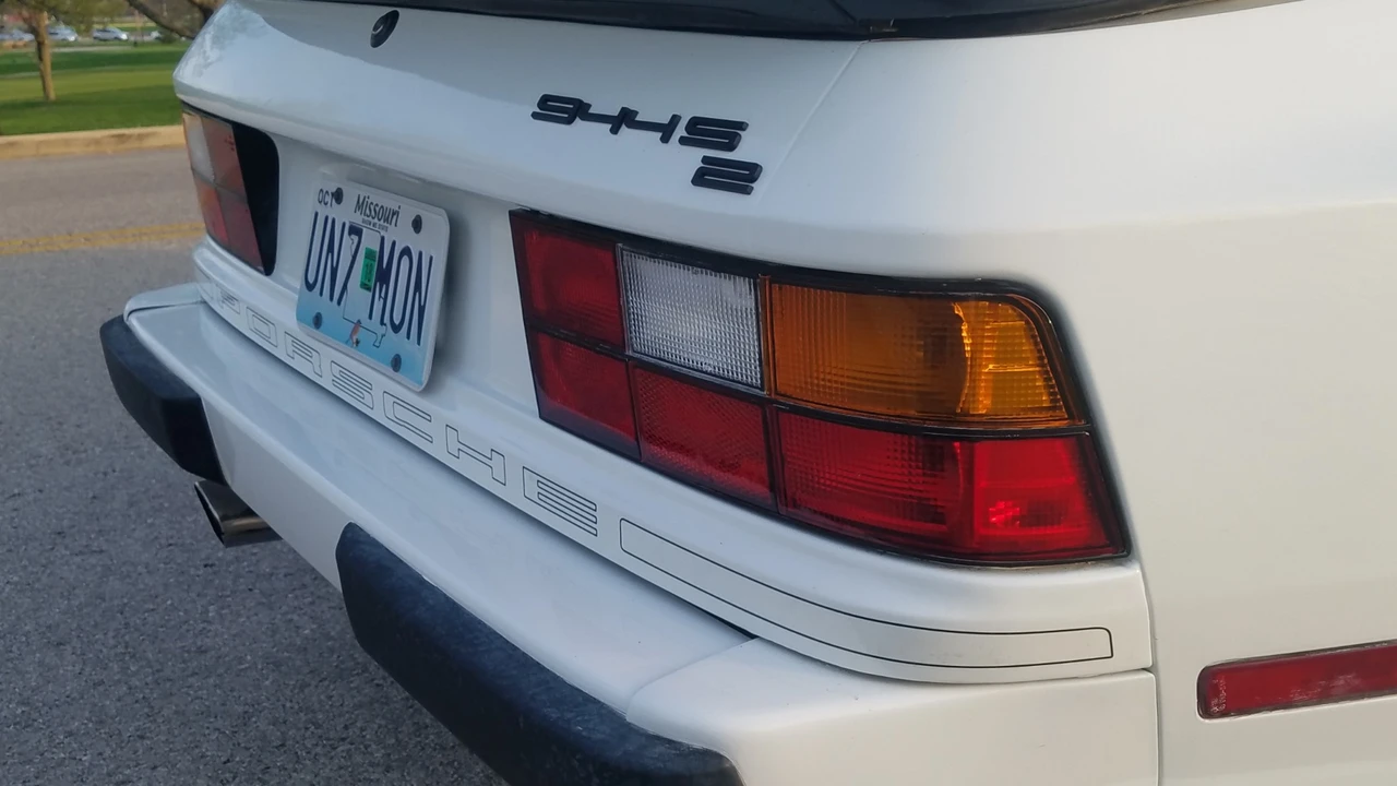 1991 Porsche 944 S2 - Image 13 of 31