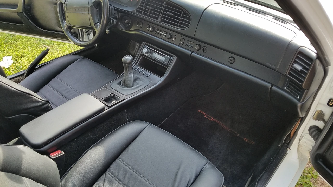 1991 Porsche 944 S2 - Image 24 of 31