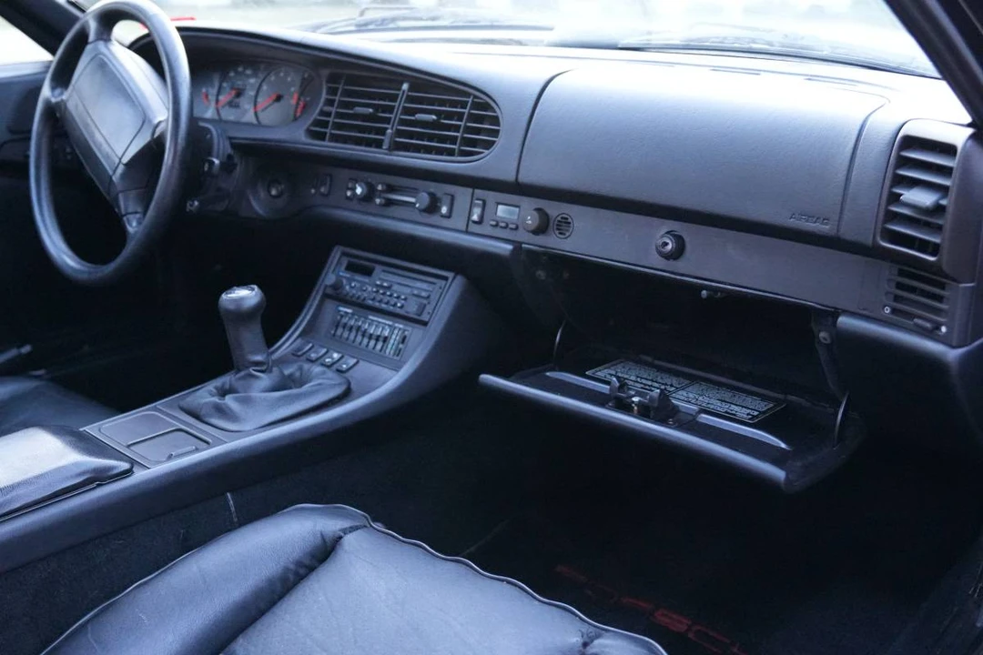 1991 Porsche 944 S2 - Image 10 of 24