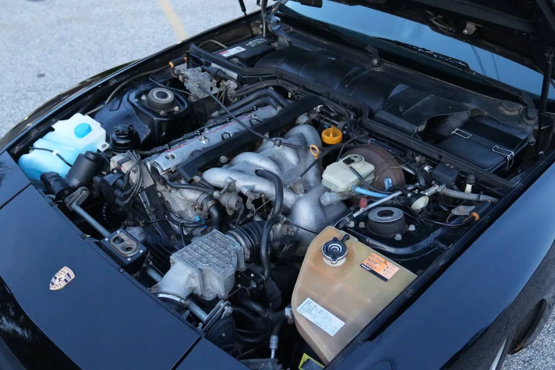 1991 Porsche 944 S2 - Image 8 of 24