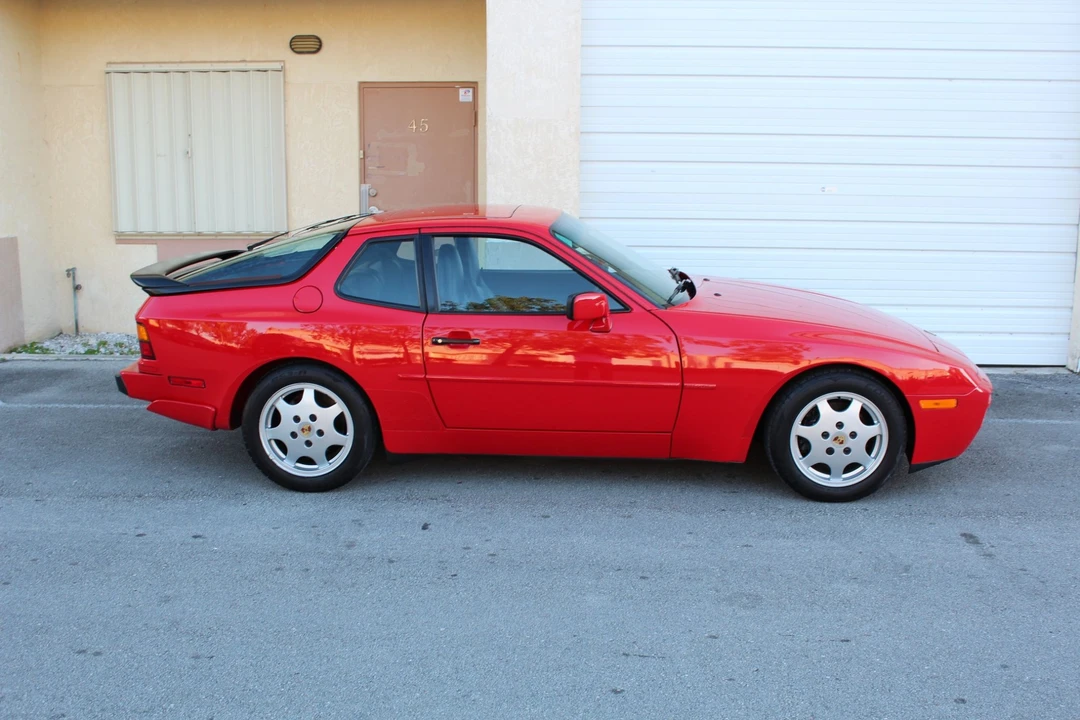1991 Porsche 944 S2 - Image 14 of 31