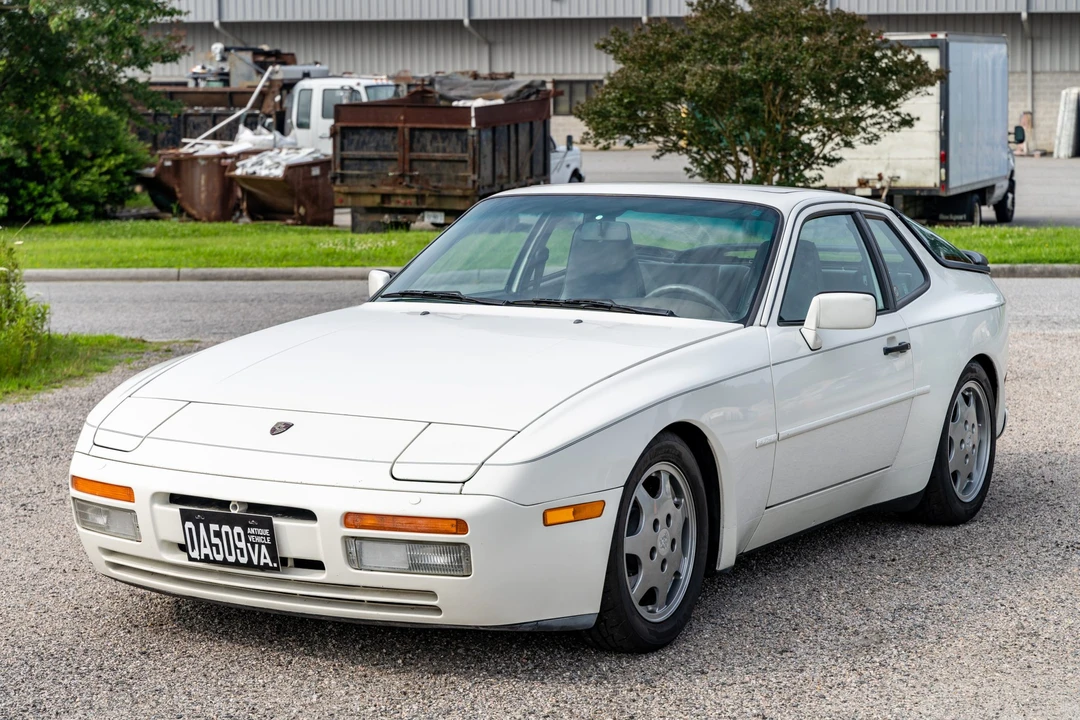 1991 Porsche 944 S2 - Image 1 of 31