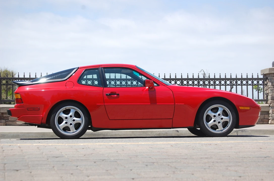1991 Porsche 944 S2 - Image 2 of 31