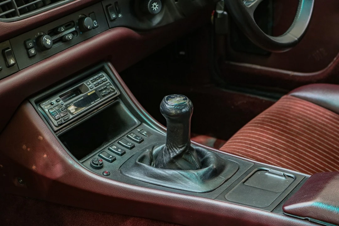 1991 Porsche 944 Turbo - Image 26 of 30