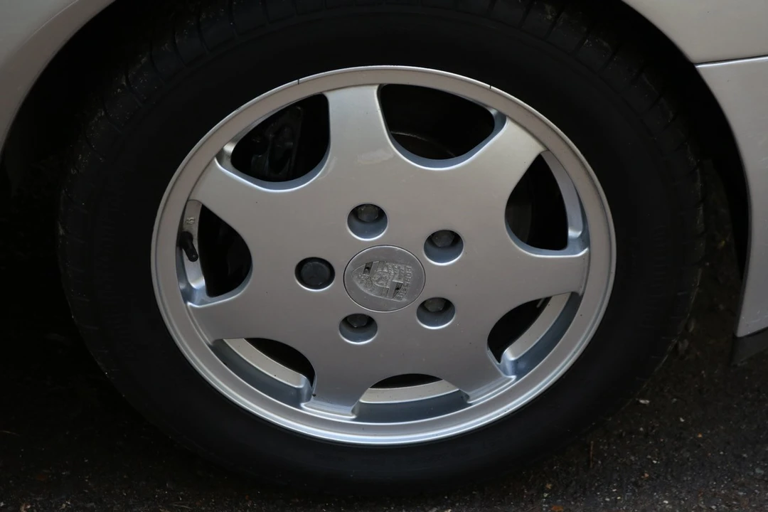 1991 Porsche 944 Turbo - Image 16 of 30