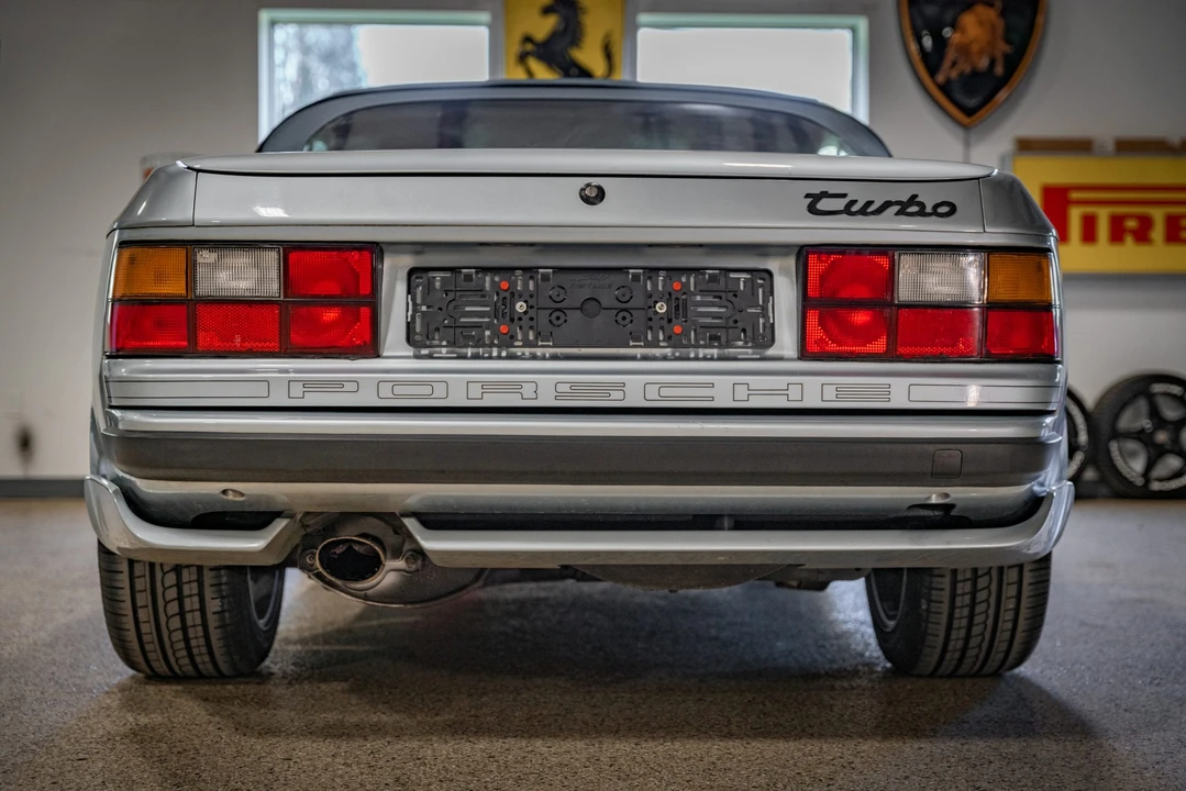 1991 Porsche 944 Turbo - Image 9 of 31