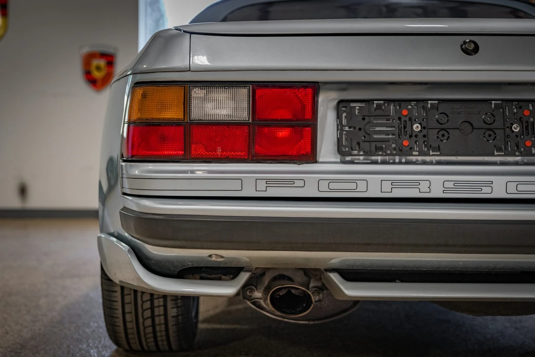 1991 Porsche 944 Turbo - Image 28 of 31