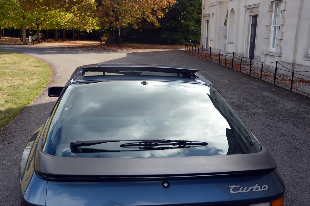 1991 Porsche 944 Turbo - Image 24 of 31