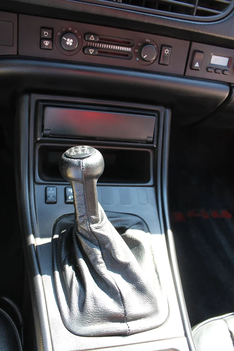 1991 Porsche 944 S2 - Image 13 of 31