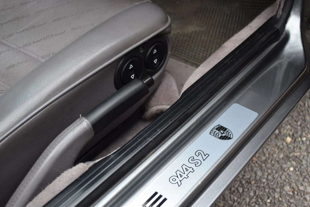 1991 Porsche 944 S2 - Image 24 of 30