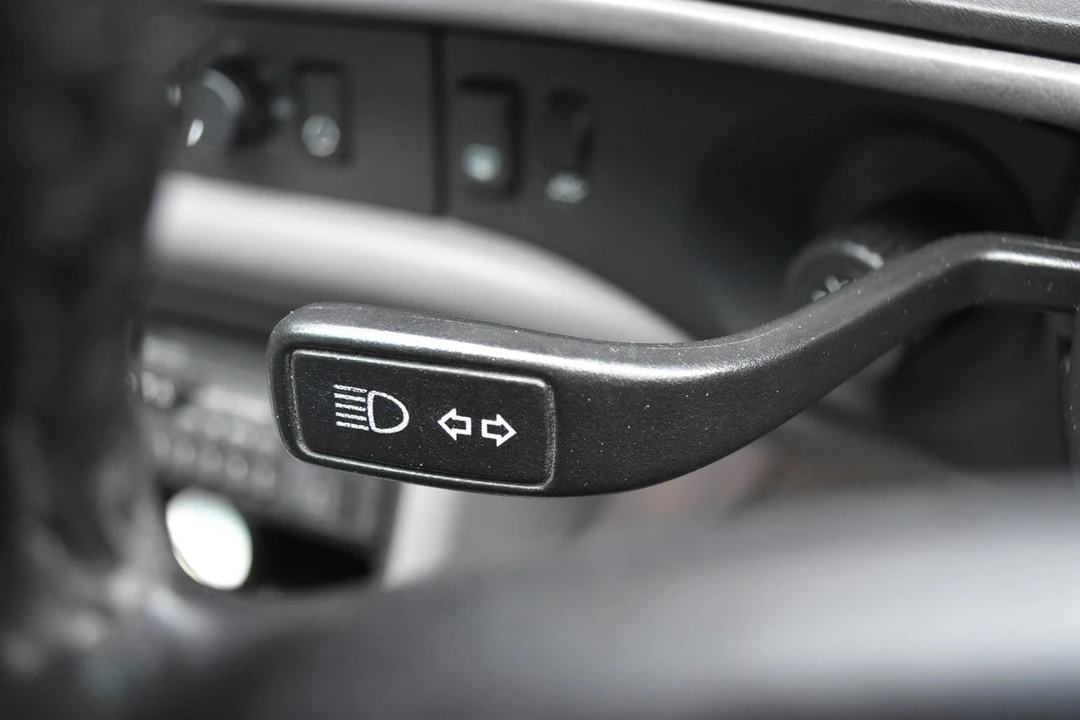 1991 Porsche 944 S2 - Image 27 of 30