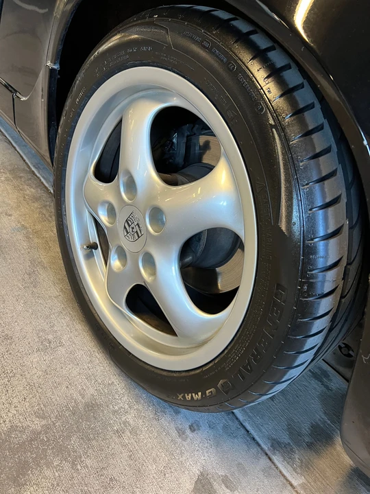 1991 Porsche 964 Carrera 4 - Image 10 of 22