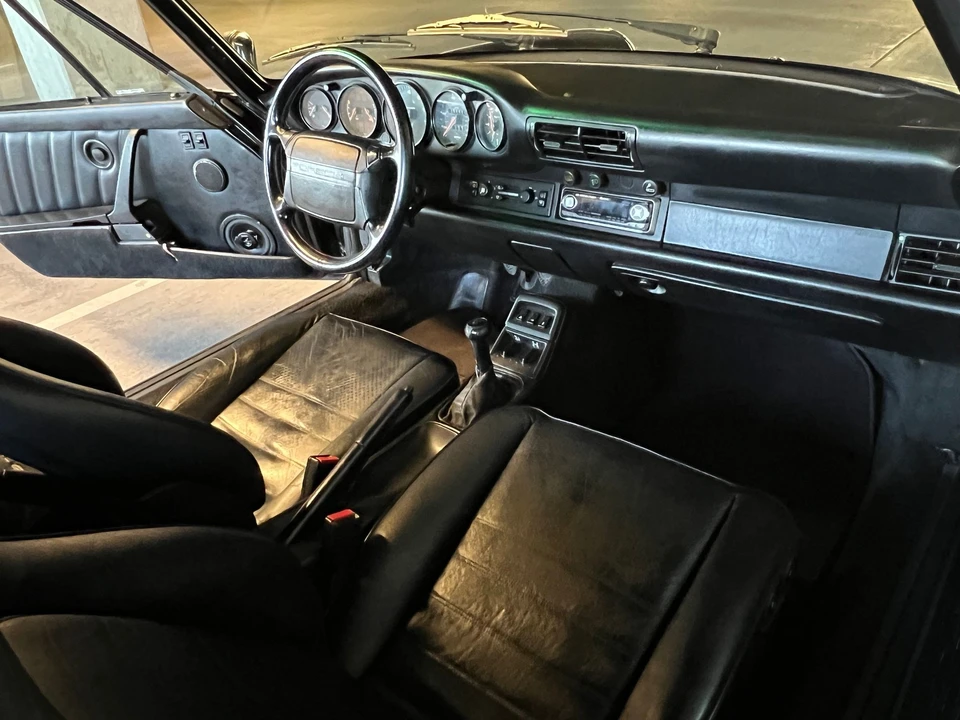 1991 Porsche 964 Carrera 4 - Image 13 of 22