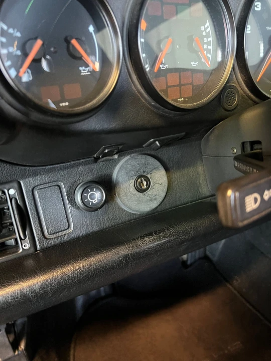 1991 Porsche 964 Carrera 4 - Image 18 of 22