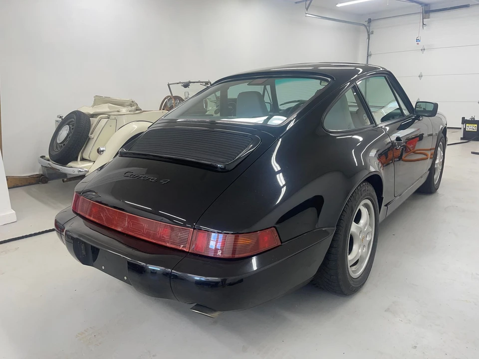 1991 Porsche 964 Carrera 4 - Image 2 of 9