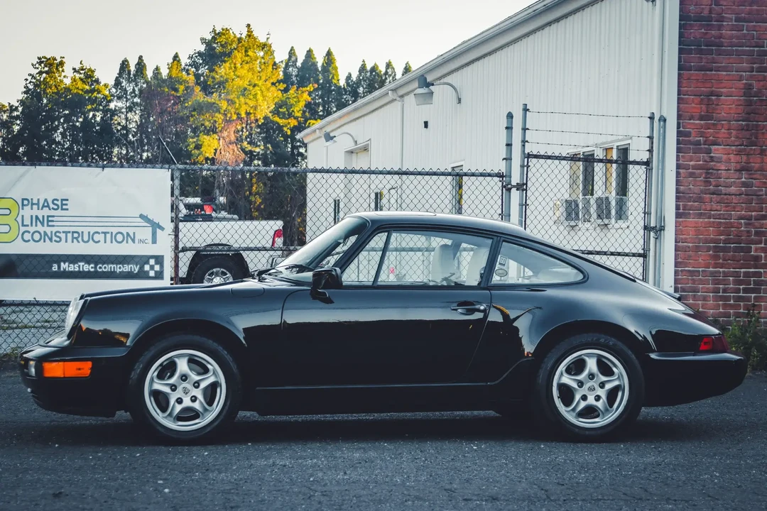 1991 Porsche 964 Carrera 4 - Image 4 of 6