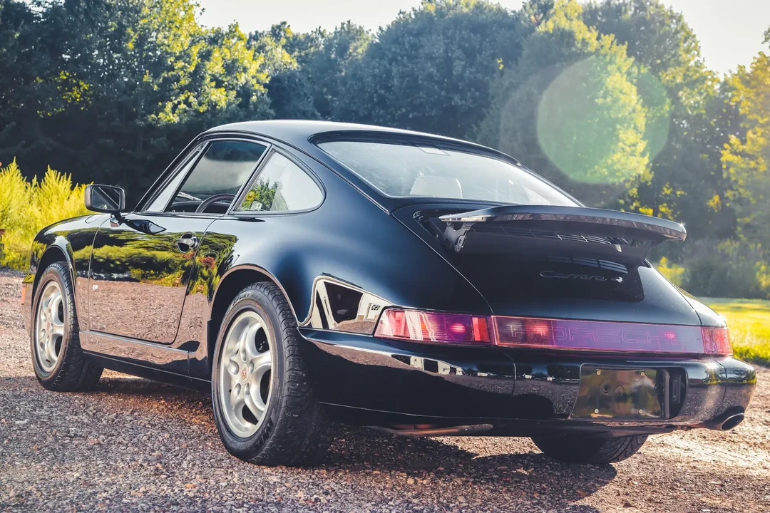 1991 Porsche 964 Carrera 4 - Image 6 of 6